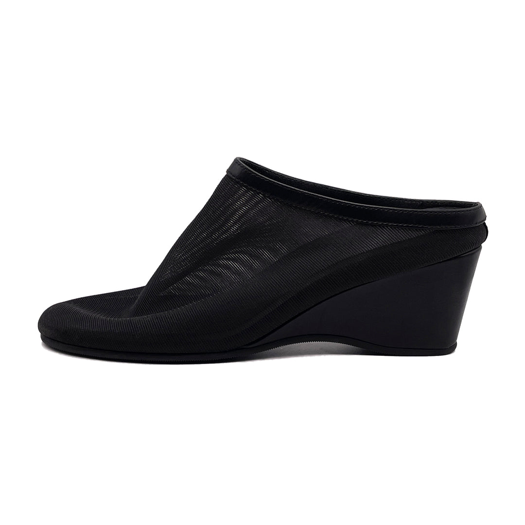 Nana Mesh Mule - Black Comfortable, modern, and chic Women's Shoes