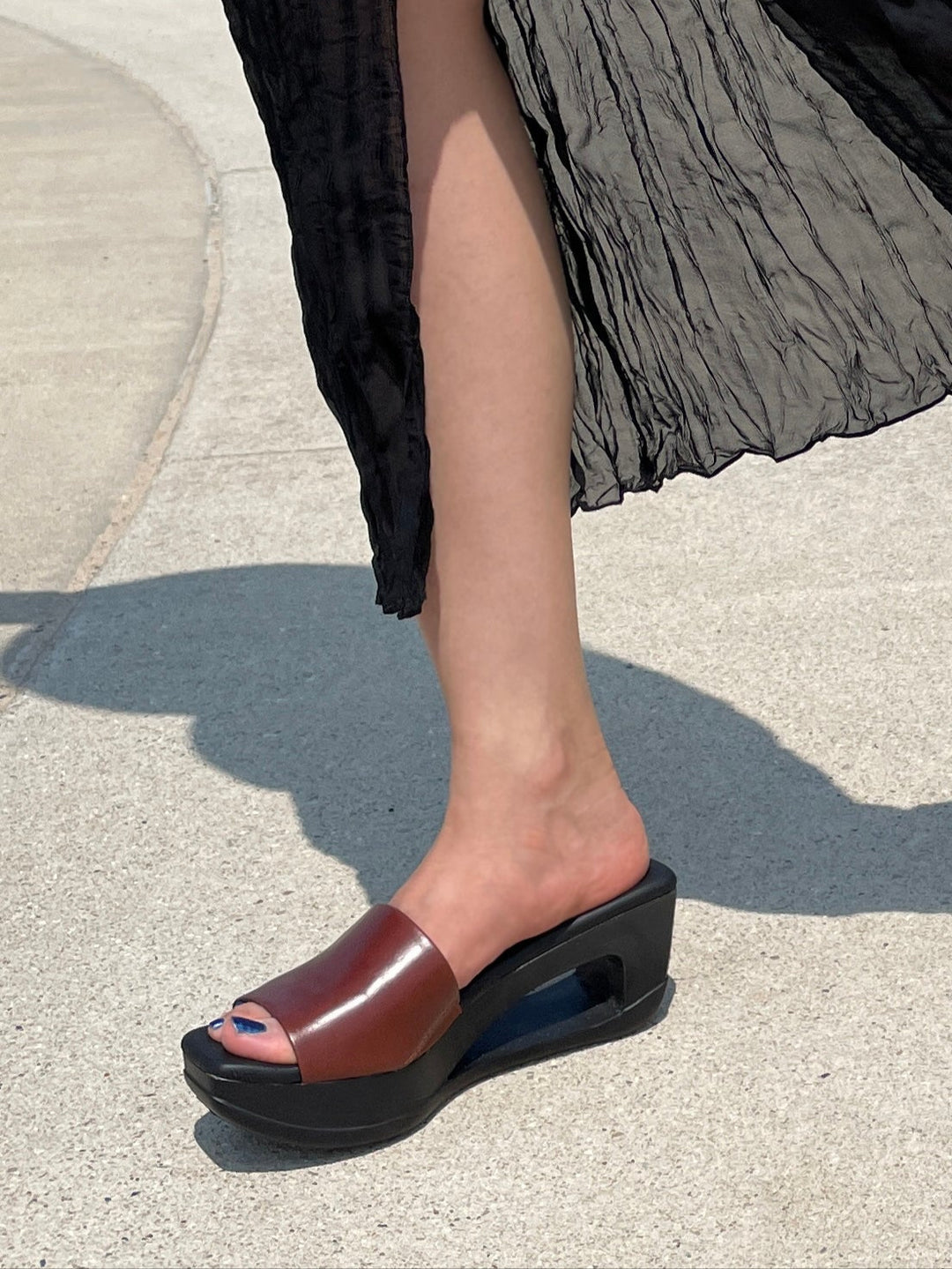 【hana】CORSO ROMA, 9　SLIDE SANDAL セール】CORSO ROMA 9: スライド サンダル（サンダル）｜CORSO ROMA，9