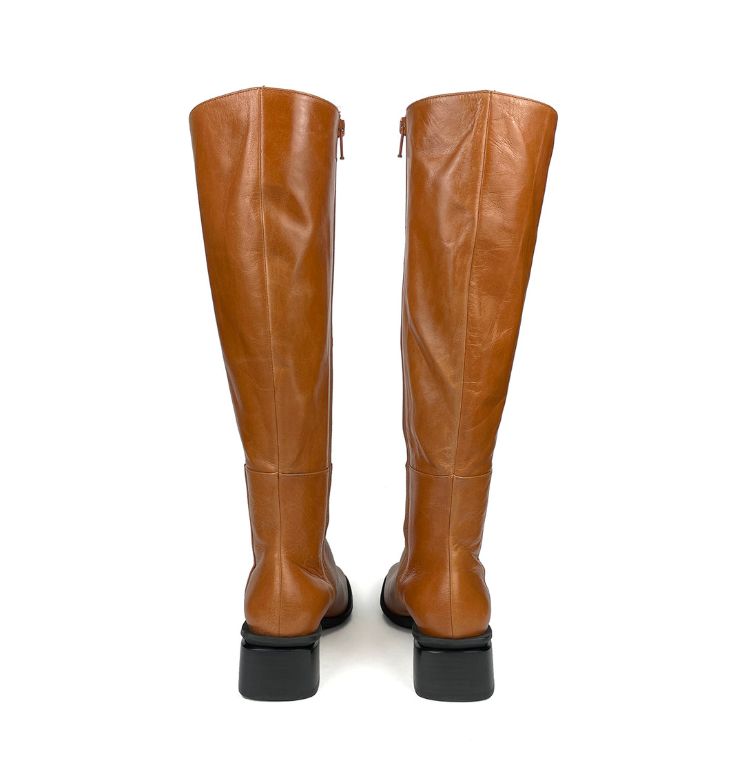 ナパレザー送料&関税込み★TB★CAP-TOE KNEE-HIGH BOOT CHANEL 21B Stretch Leather CC Curved Heel Knee High Tall